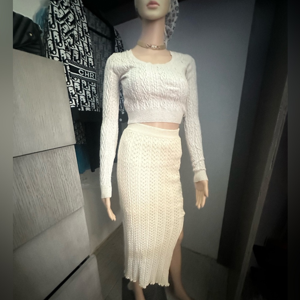 Elegant Cream Knit 3 items  XS  stretchy!